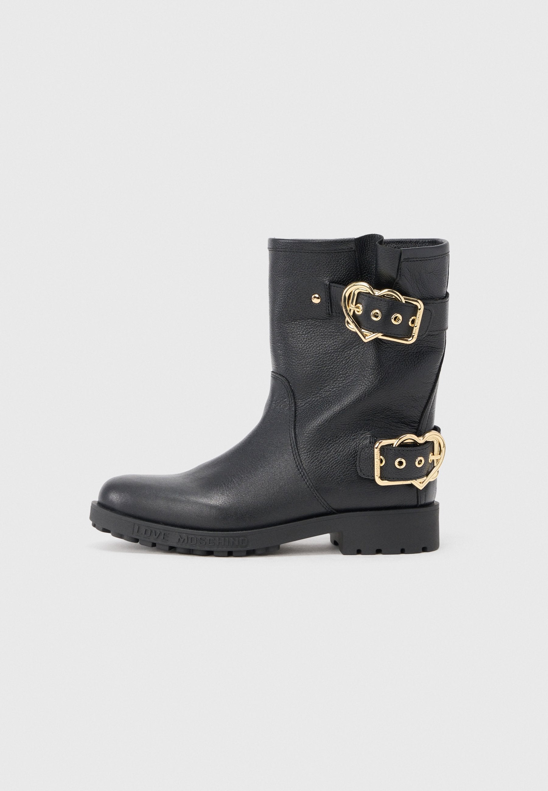 Love Moschino