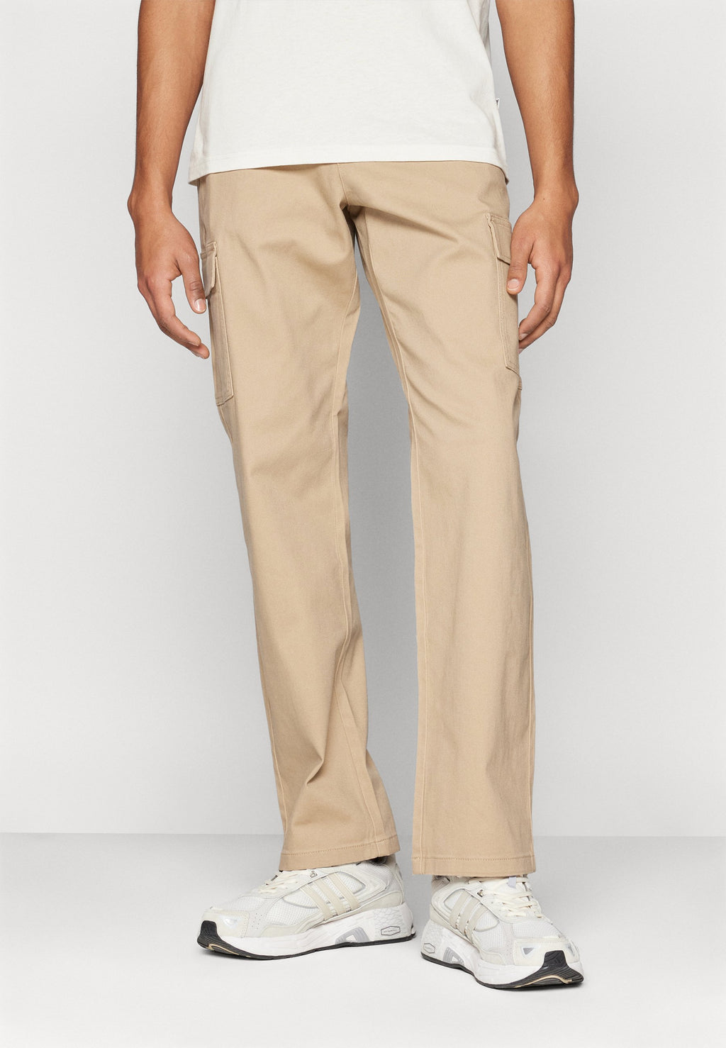 ONSEDGE LIFE PANT Media 3