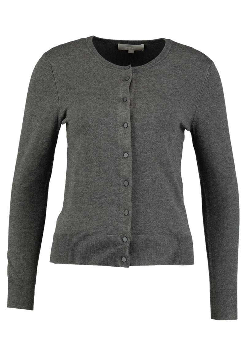 Grauer Cardigan aus weichem Strickmaterial, mit rundem Ausschnitt, langen Ärmeln und einer Knopfleiste auf der Vorderseite.