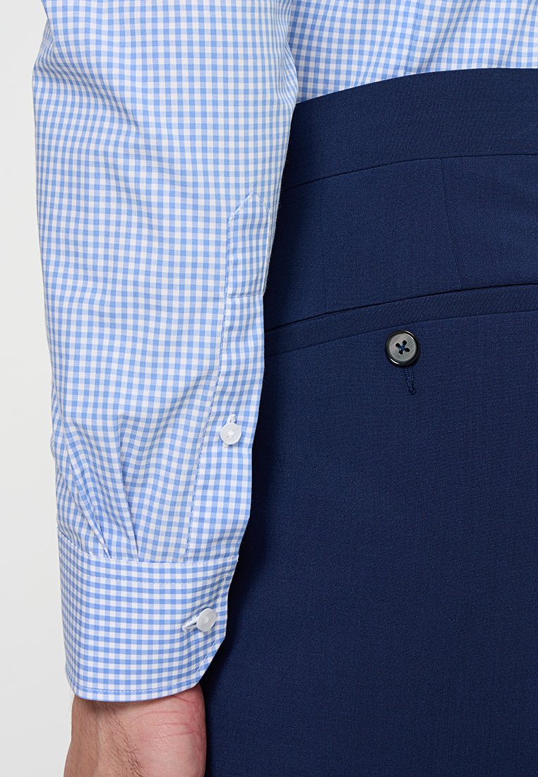 Michael Kors SLIM FIT