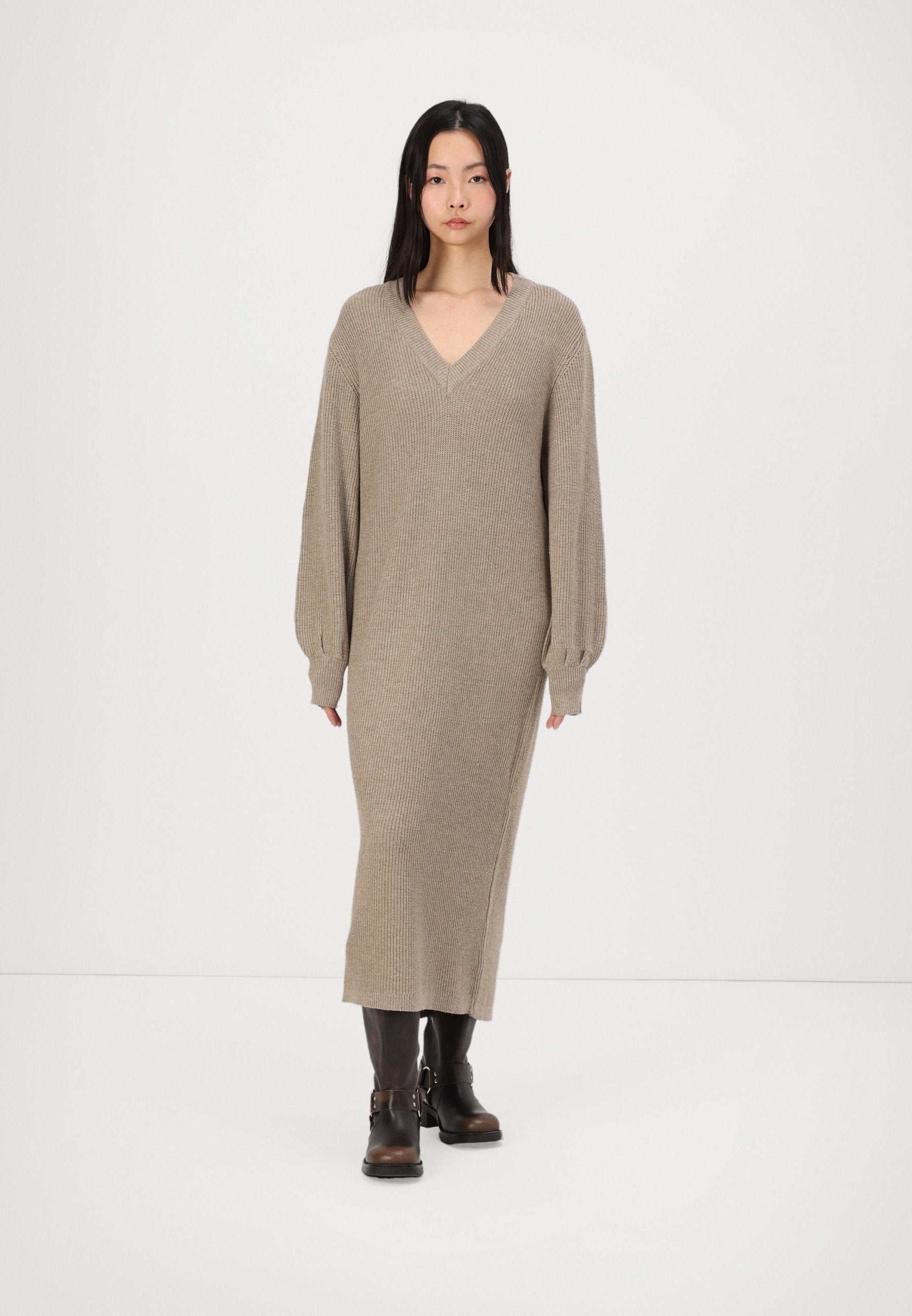 Object OBJMALENA L/S NOOS