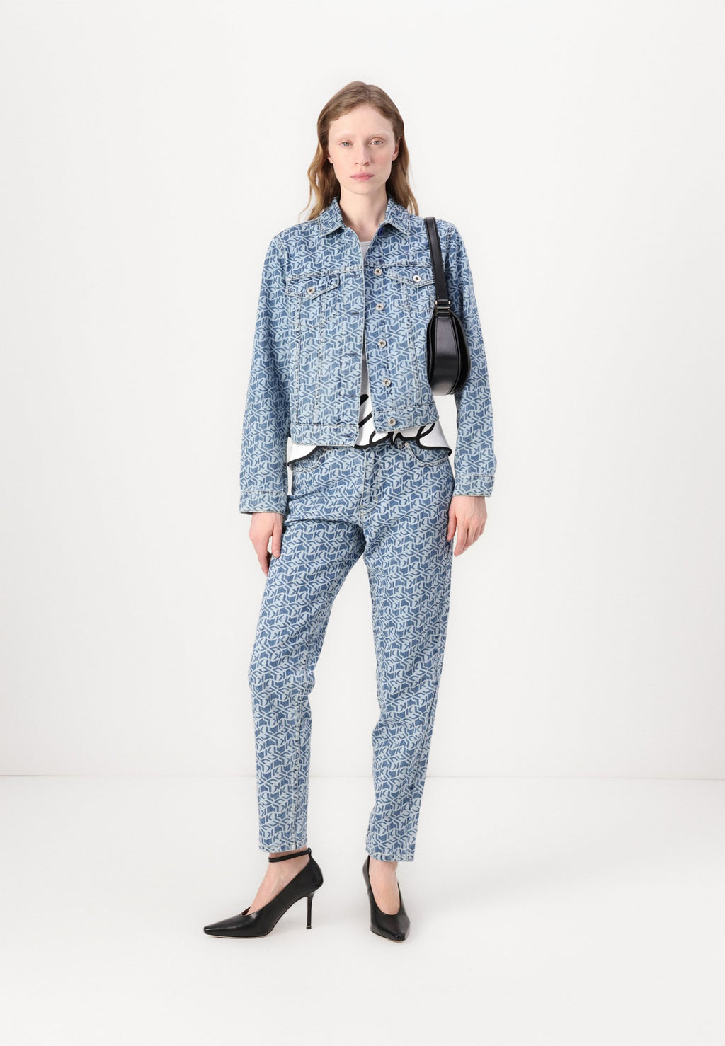 Karl Lagerfeld Jeans Mom Jeans Media 2