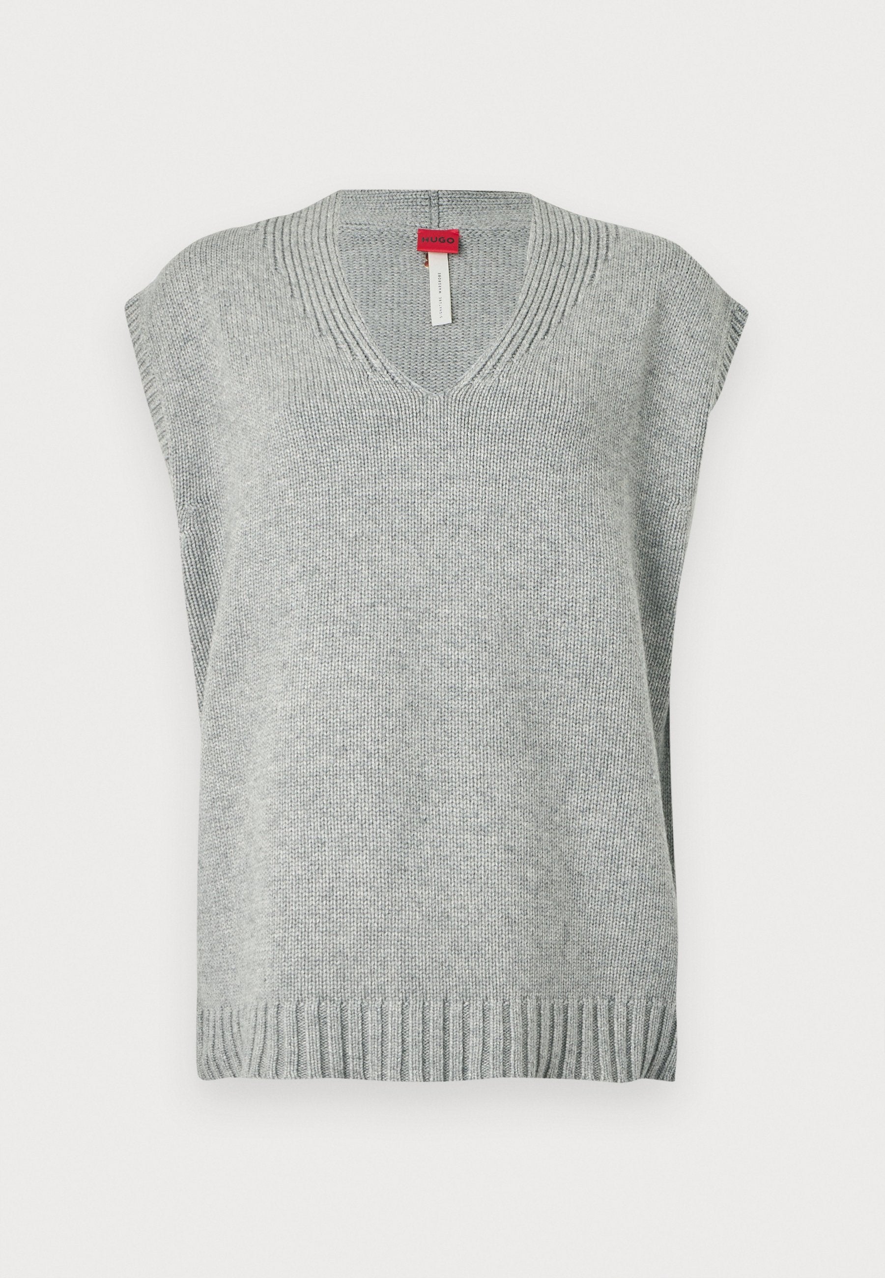 Helles graues, gestricktes, ärmelloses Sweater-Weste mit V-Ausschnitt sowie geripptem Saum und Ausschnitt, auf weißem Hintergrund präsentiert.