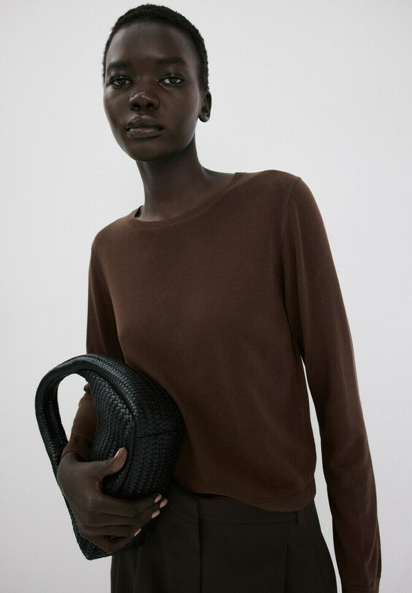 Mango Jumper - brown