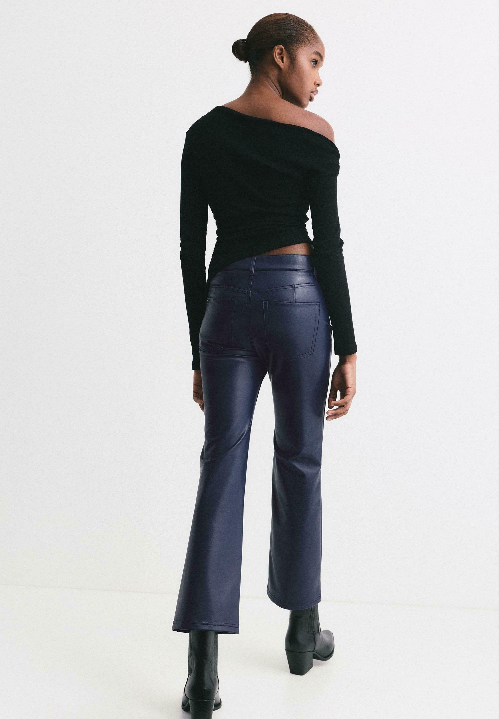 PULL&BEAR EFFECT KICK FLARED