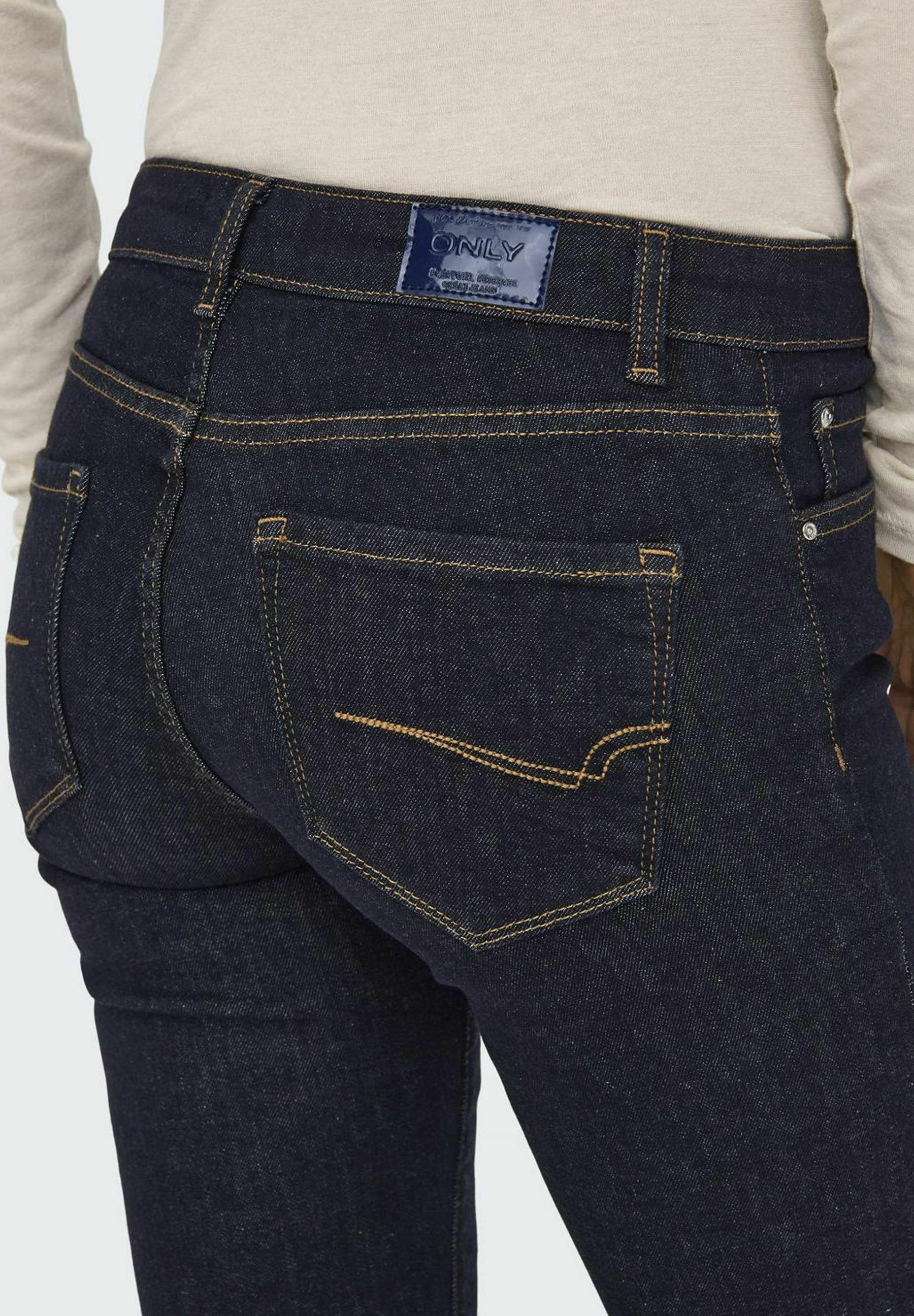  SLIM-FIT Media 7