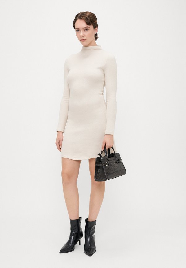 Vero Moda Tall VMBLIS MOCK NECK SHORT DRESS
