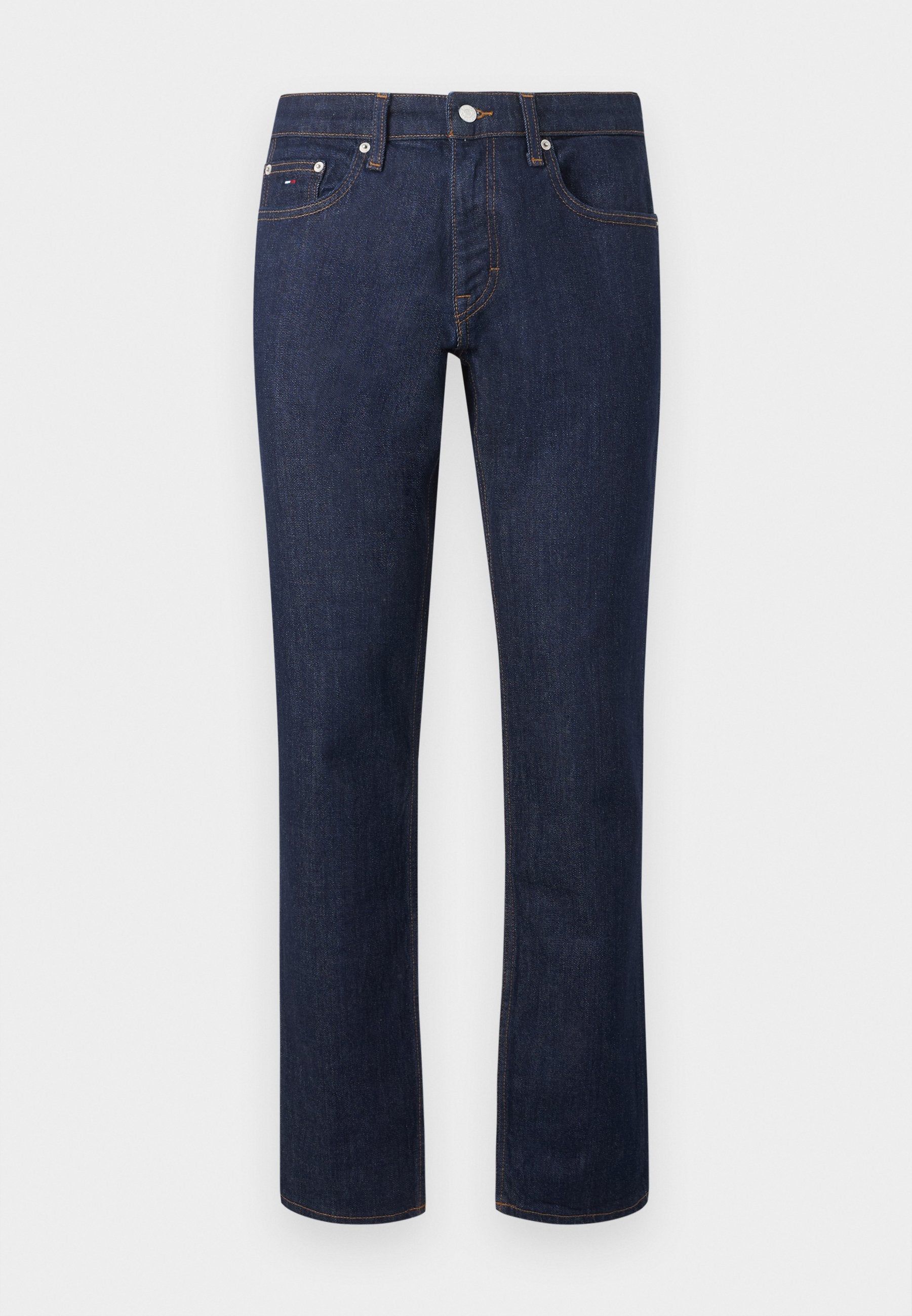 Dunkelblaue Jeans mit geradem Bein, fünf Taschen und sichtbaren orangefarbenen Nähten, Knopfverschluss an der Taille.