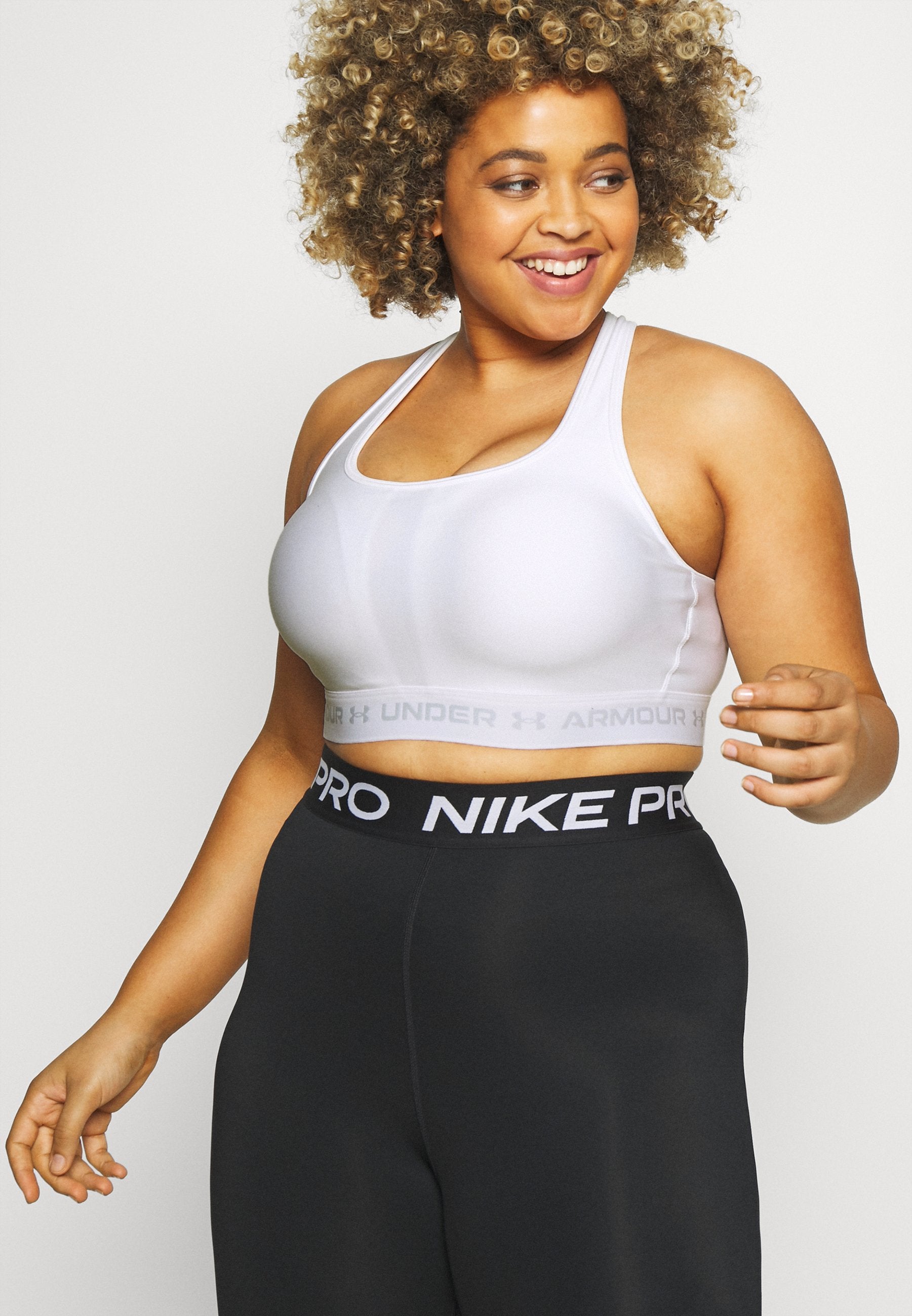 Under Armour CROSSBACK MID BRA