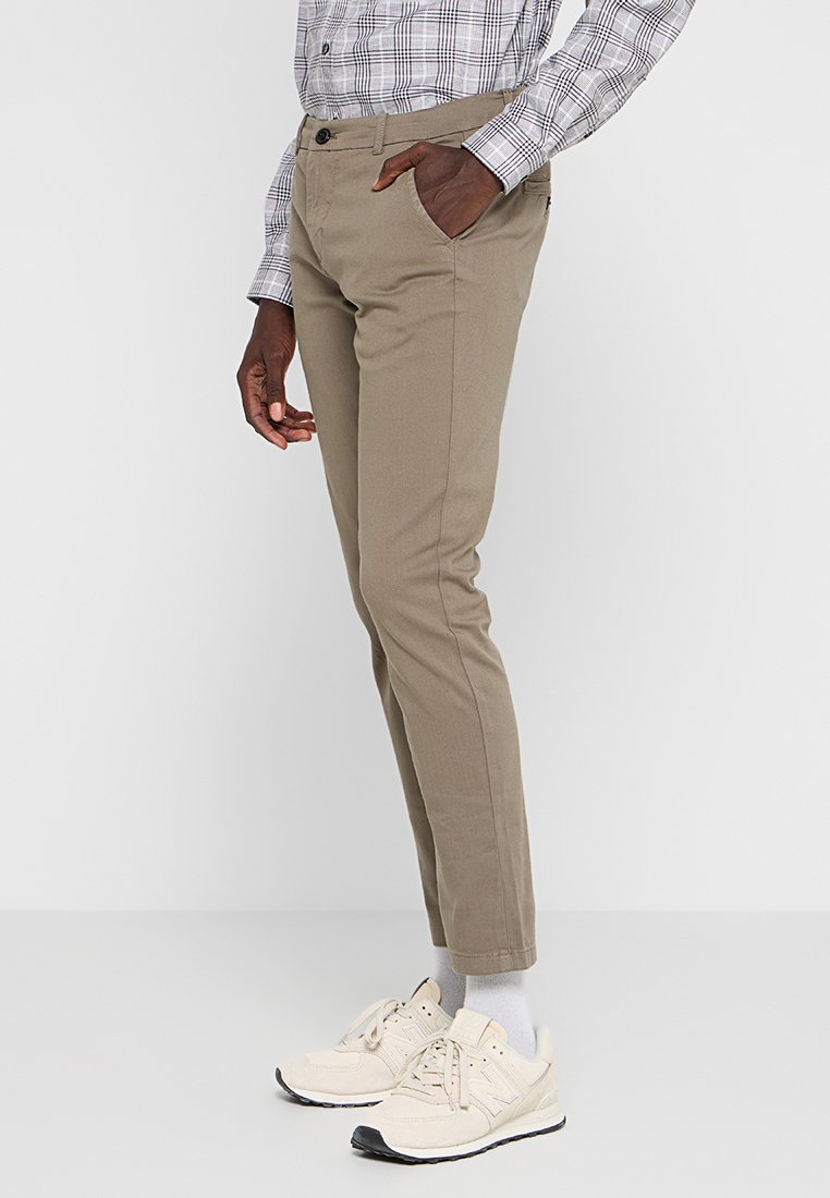 Lindbergh Chino Media 2