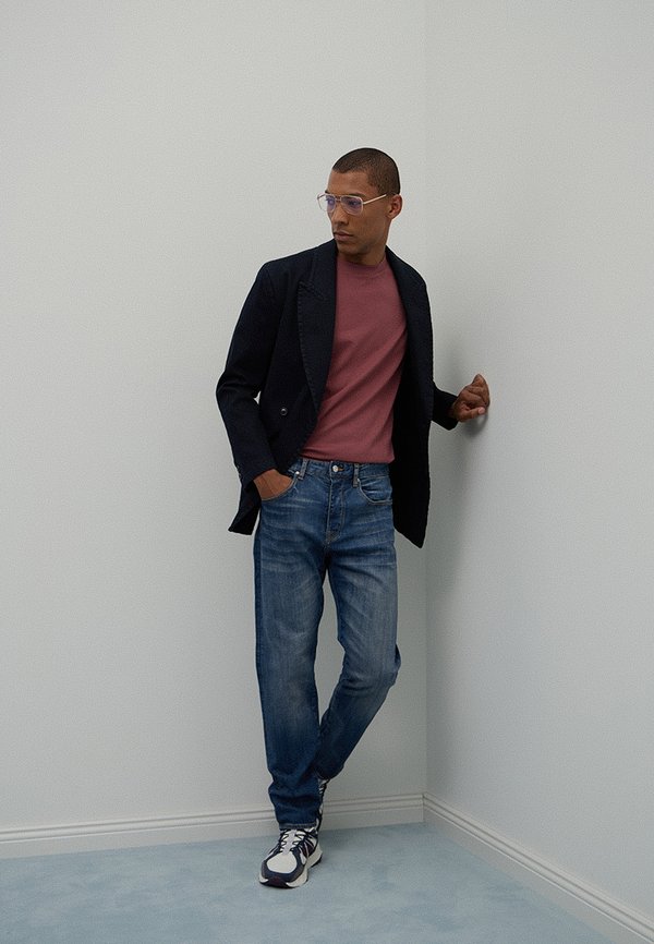 Armani Exchange