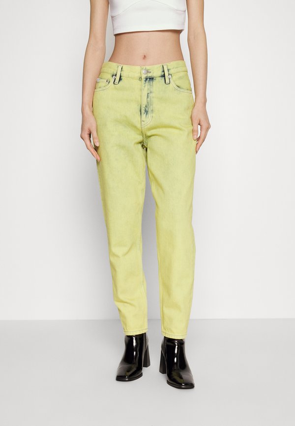 Calvin Klein Jeans MOM JEAN