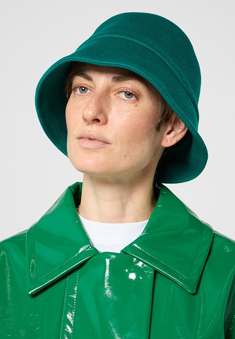 LANVIN