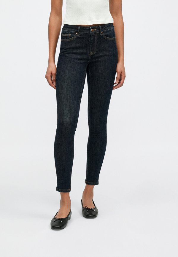 Vero Moda Skinny fit VMFLASH Mid rise - Jeans Skinny Fit - dark blue denim