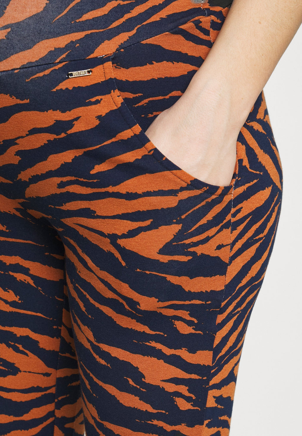 LOVE2WAIT PANTS ANIMAL PRINT