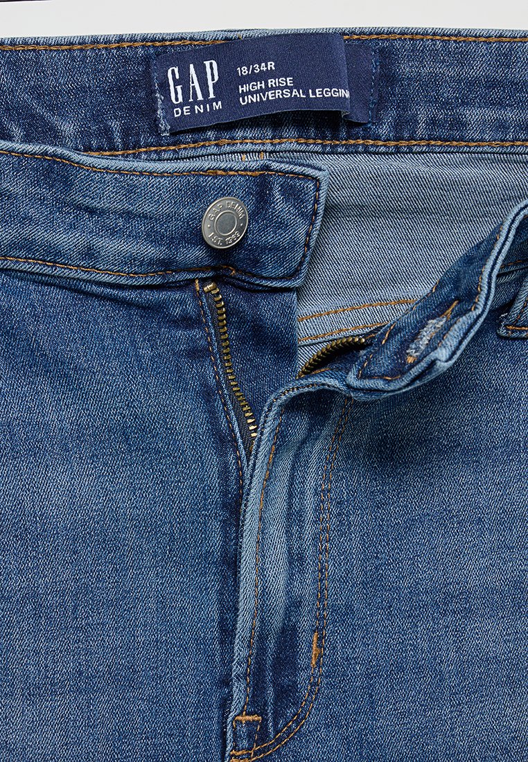 GAP RYAN