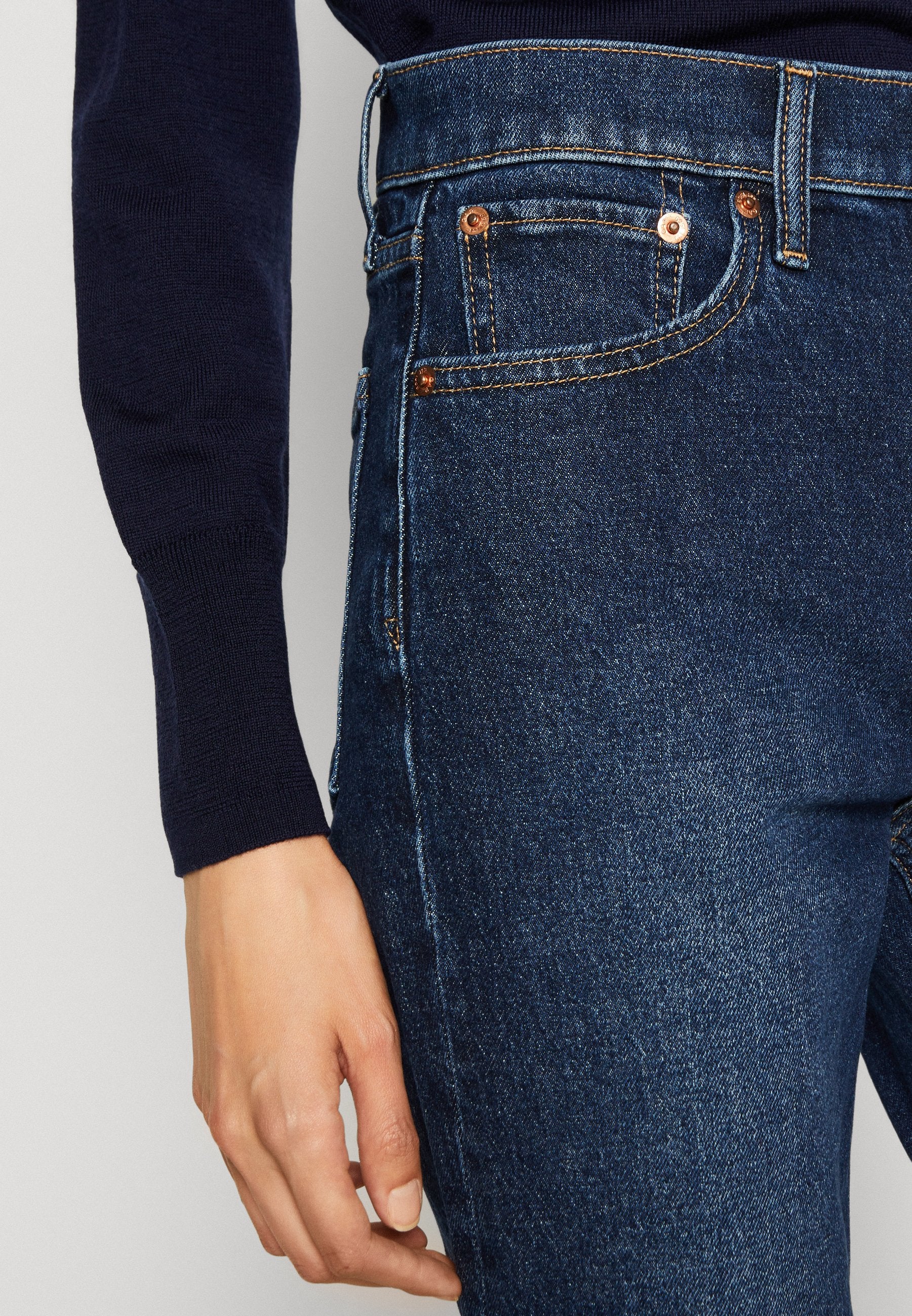 GAP 90S STRAIGHT