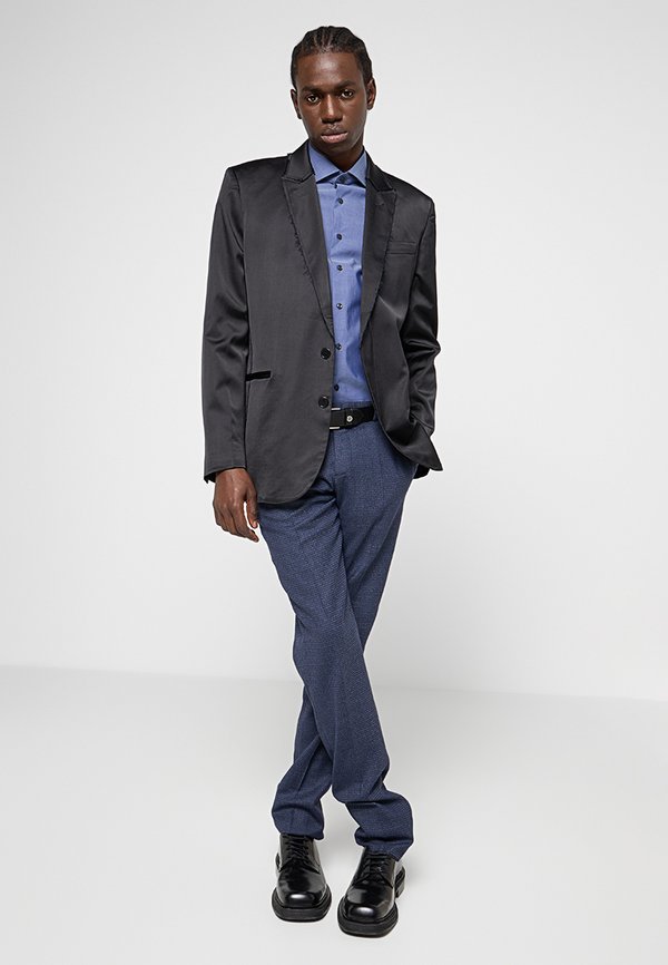 Michael Kors SLIM FIT