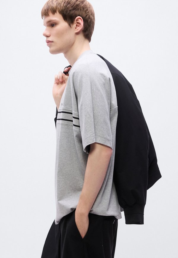 Calvin Klein LOGO JACQUARD TEE