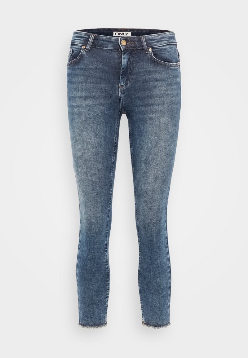 Blaue Denim-Jeans mit Slim-Fit, mittelhohem Bund, fünf Taschen und aufgerautem Saum. Sie haben eine leichte Ausbleichung und gestickte Details.