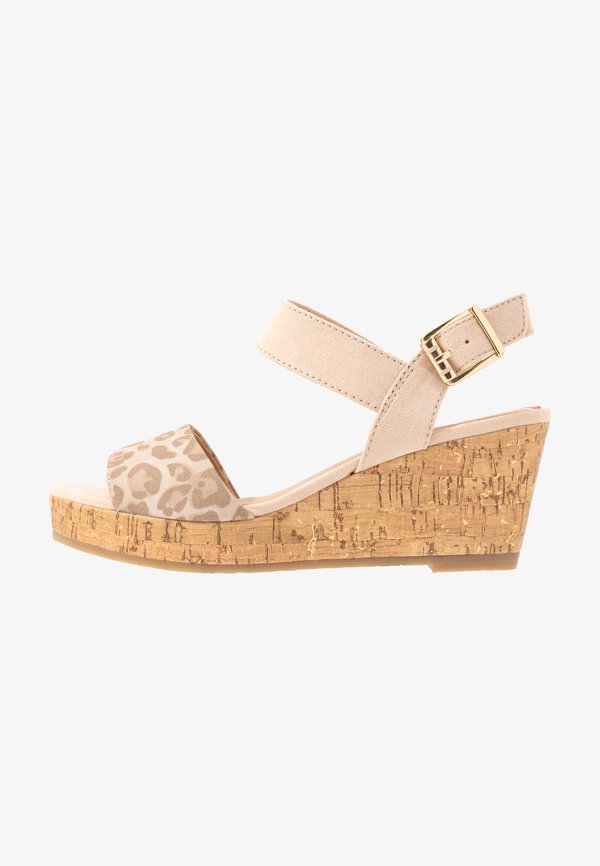 s.Oliver Platform sandals - nude