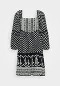 Vero Moda Tall VMSIMI SAVANNA 3/4 DRESS