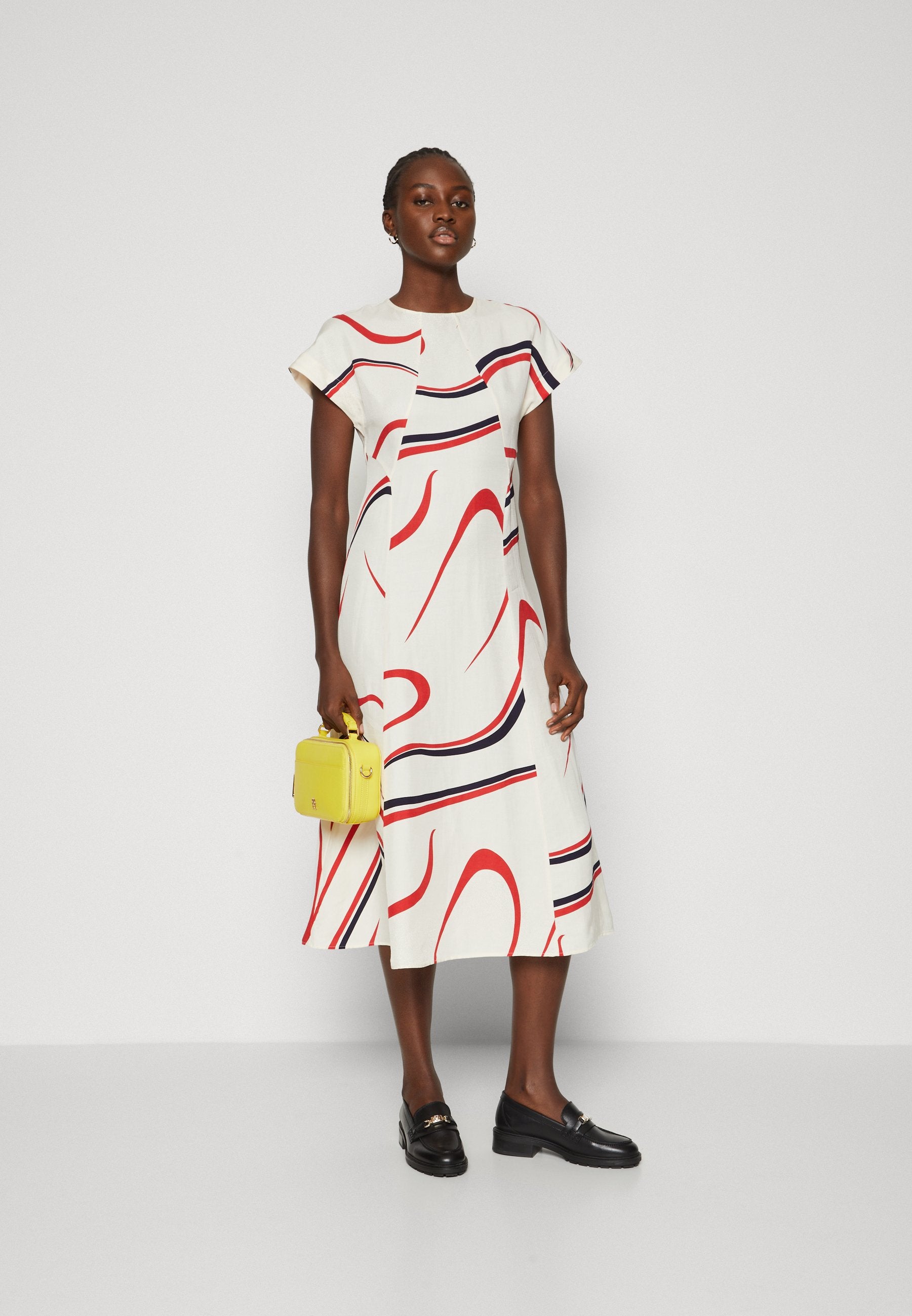 RIBBON MIDI DRESS Media 2