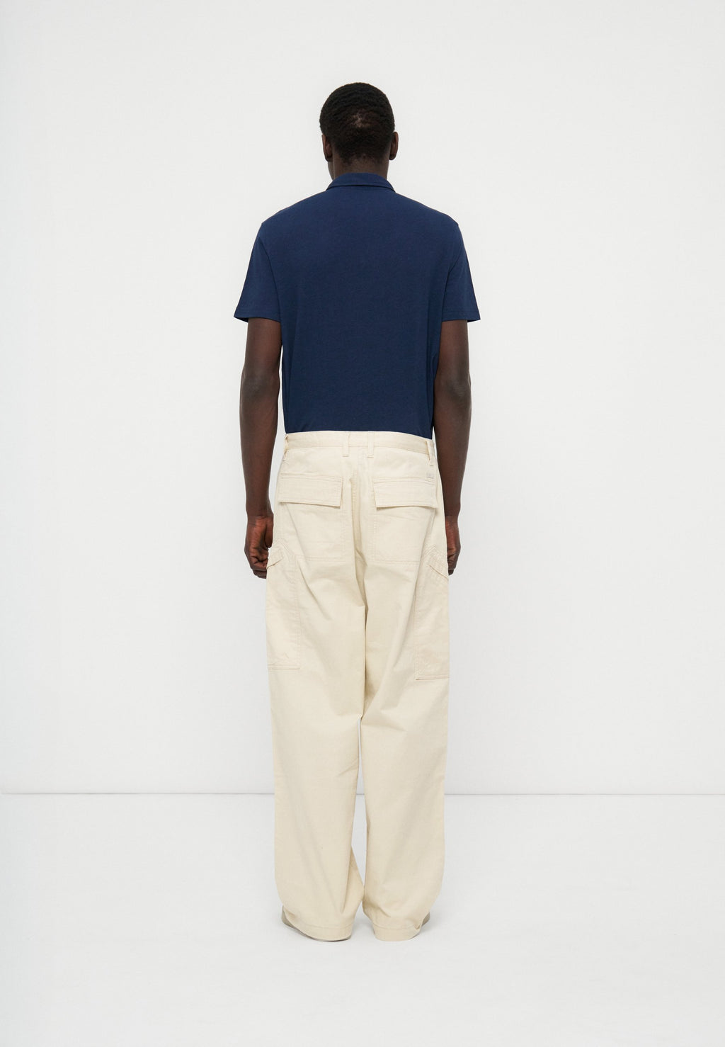 Armani Exchange Chino Media 2