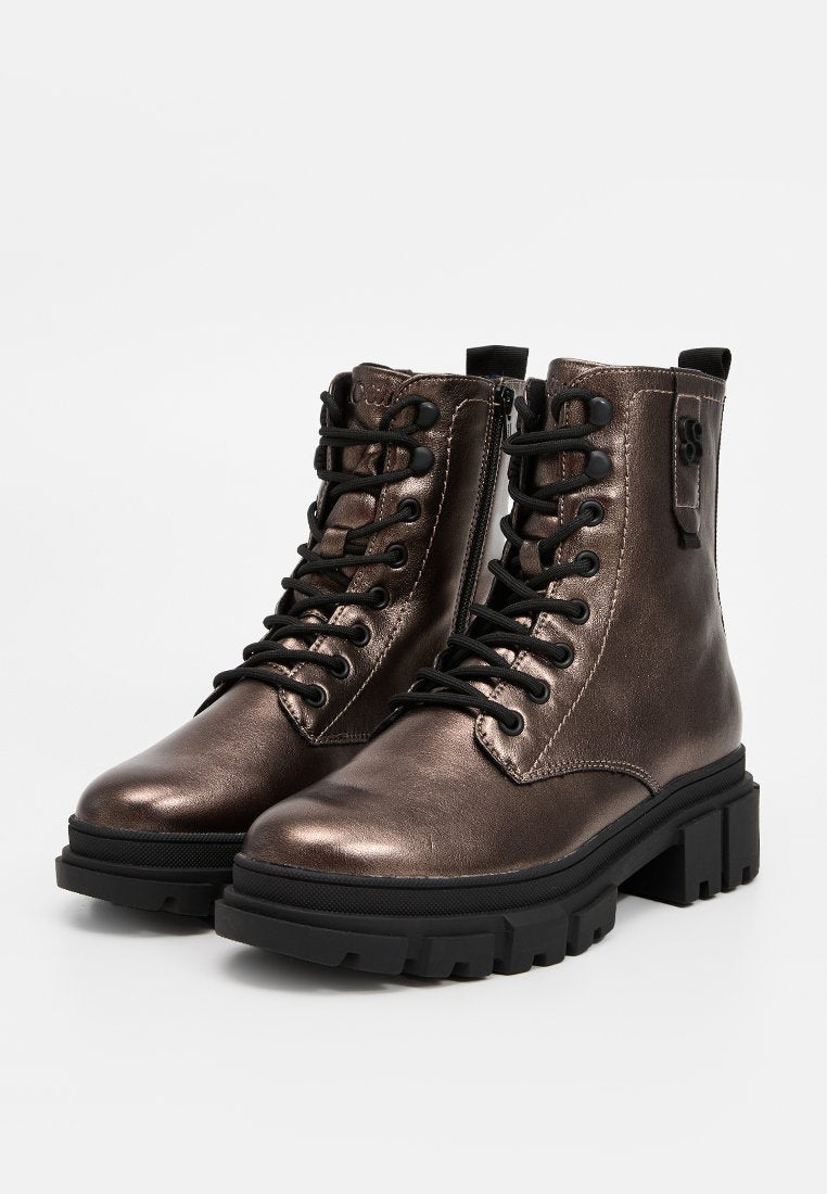 s.Oliver Schnürstiefelette Media 2
