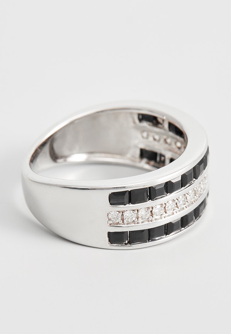 Atelier Du Diamant 0,17 CT. DIAMOND