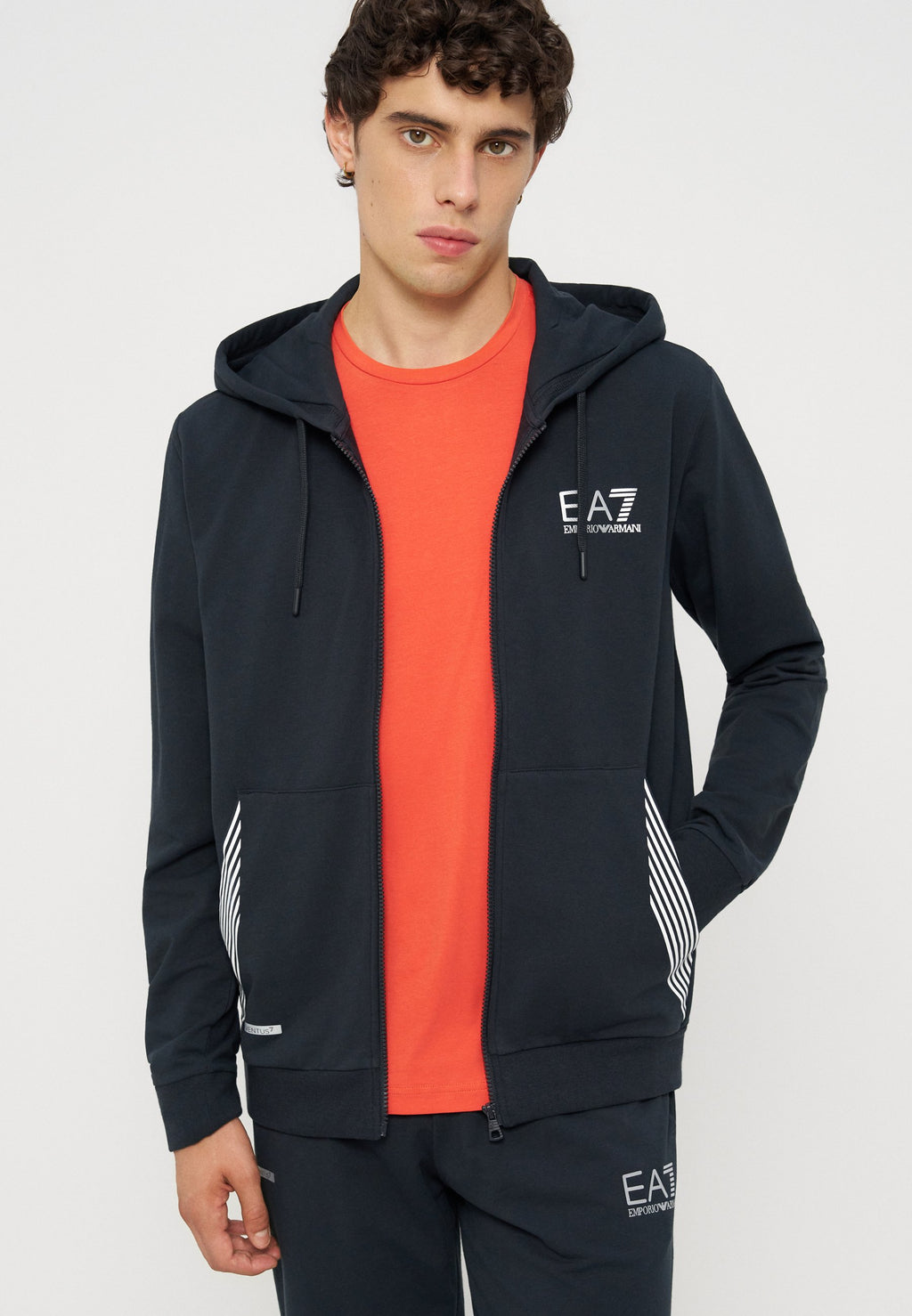 EA7 Emporio Armani Trainingsanzug Media 4