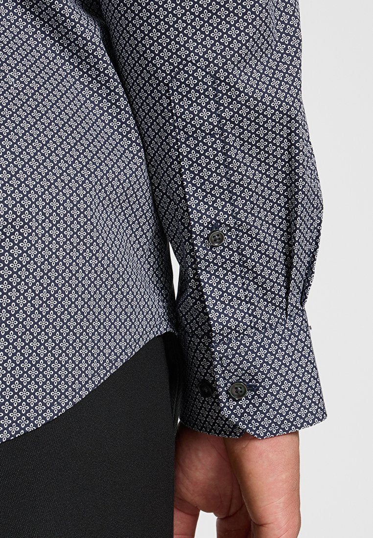 Michael Kors SLIM FIT