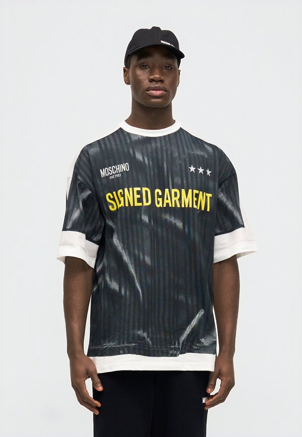 MOSCHINO SPORT INSPIRED