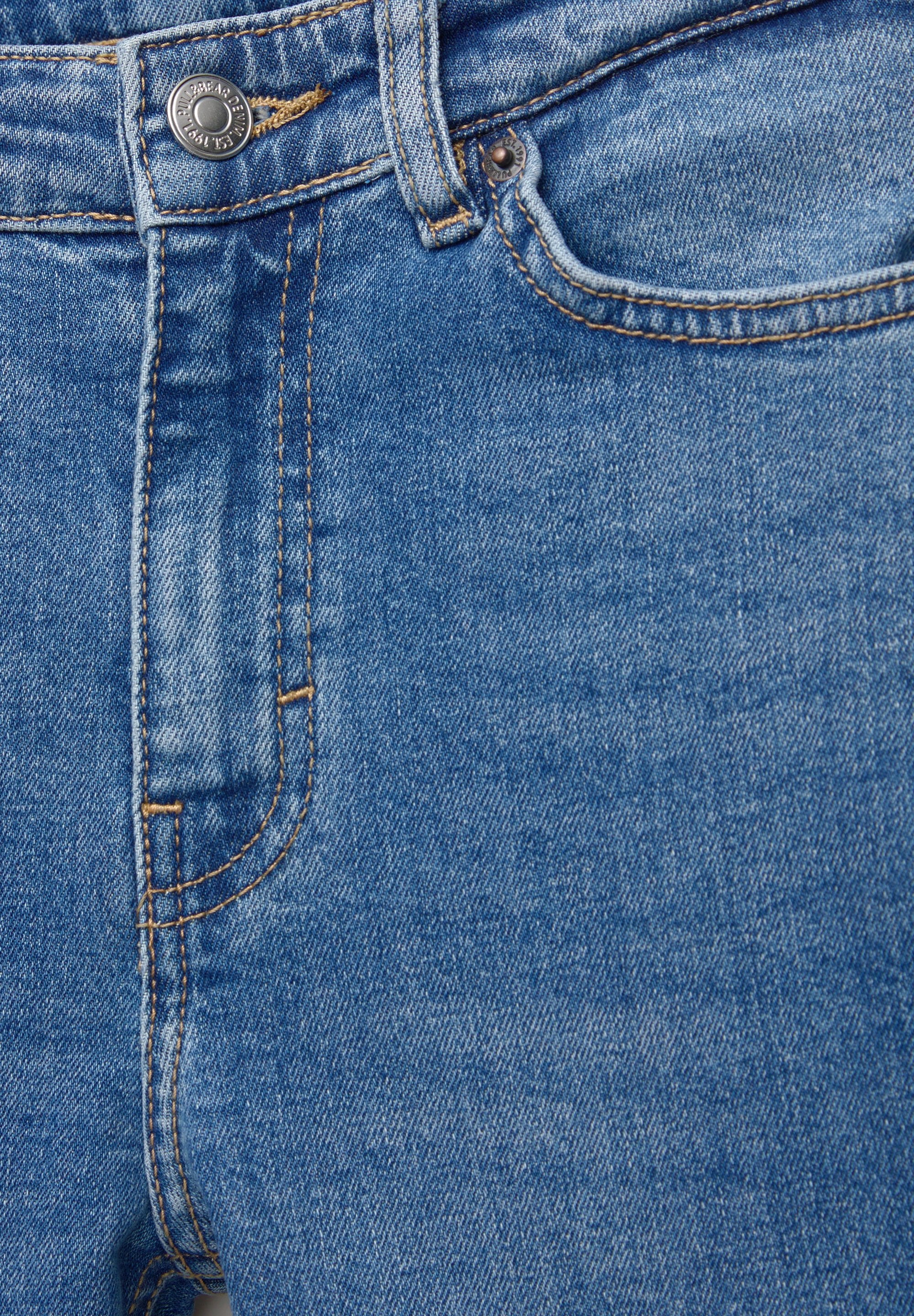 PULL&BEAR MID-WAIST KICK BELL BOTTOM
