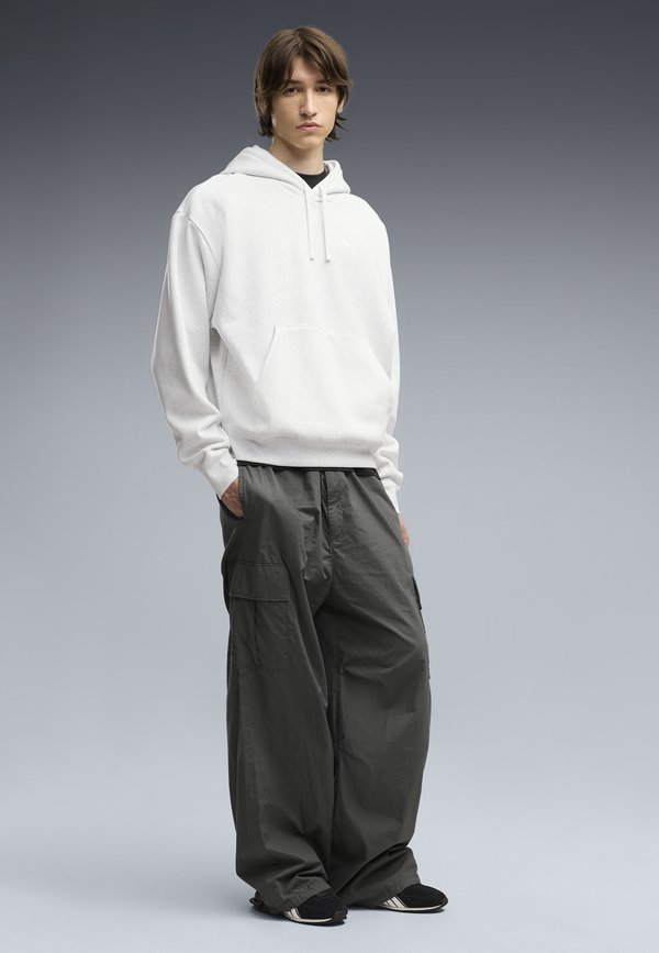 Puma ESSENTIALS OVERSIZED HOODIE - Hoodie - white glow heather