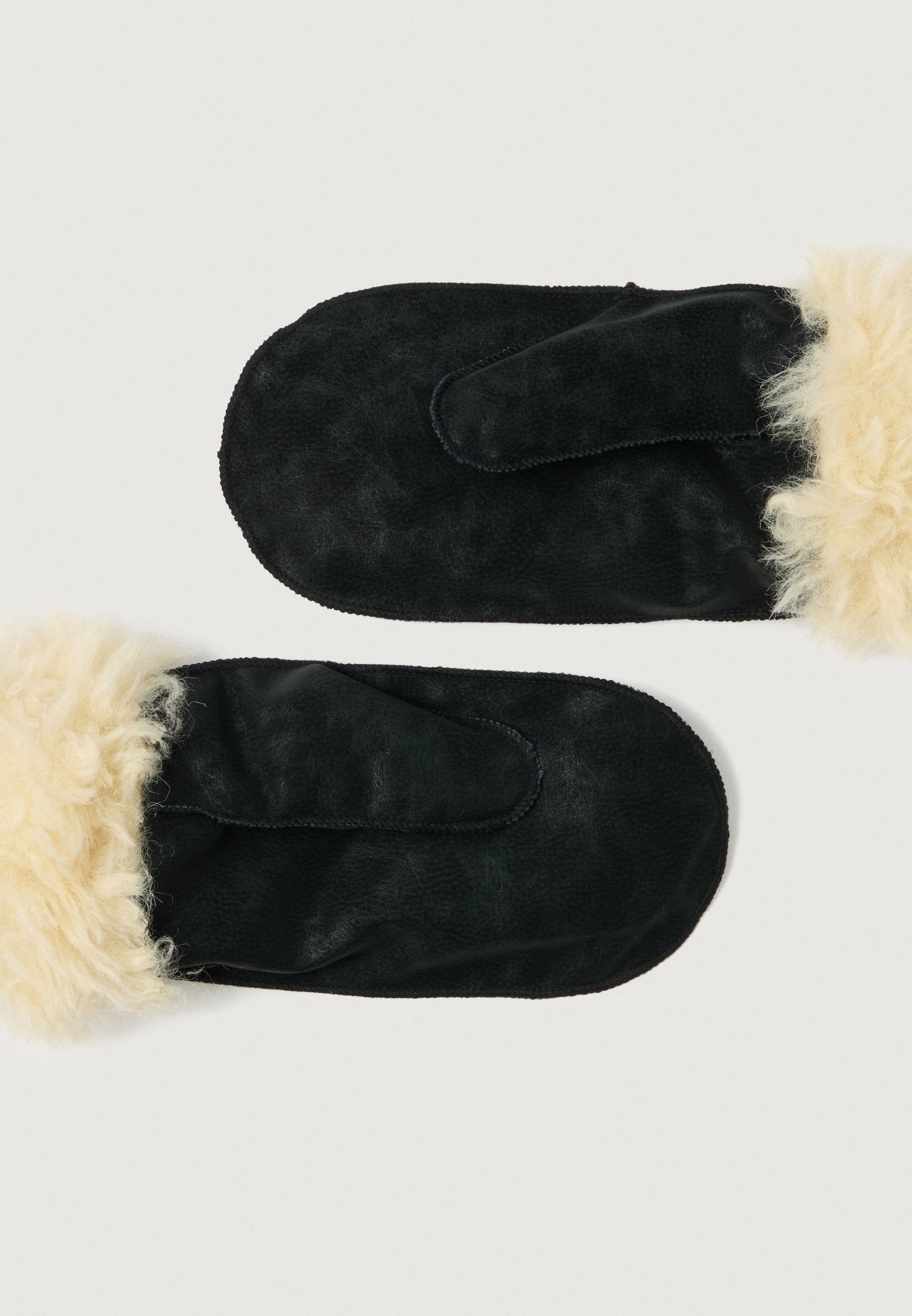 Weekday MITTENS