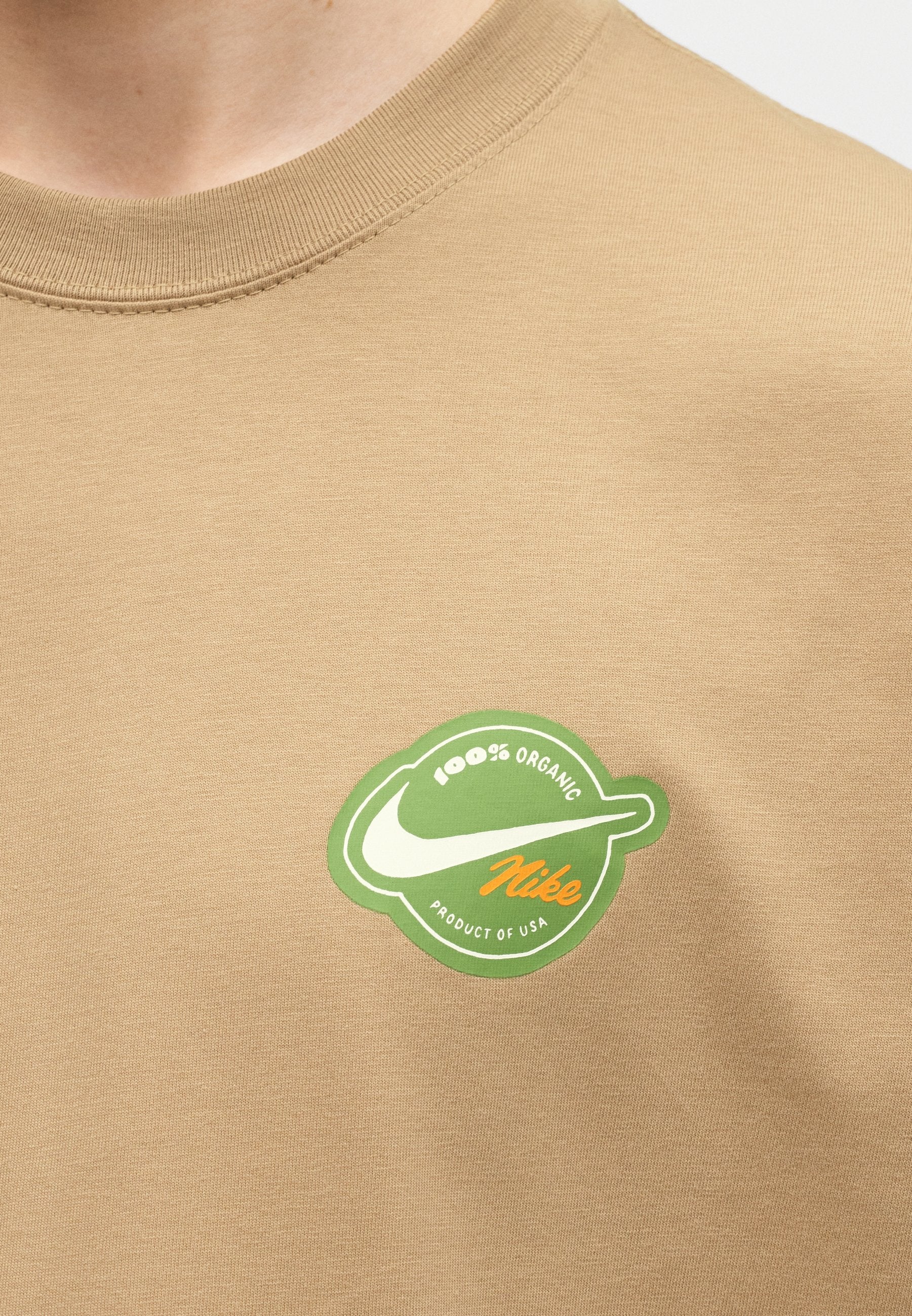 Nike Sportswear TEE