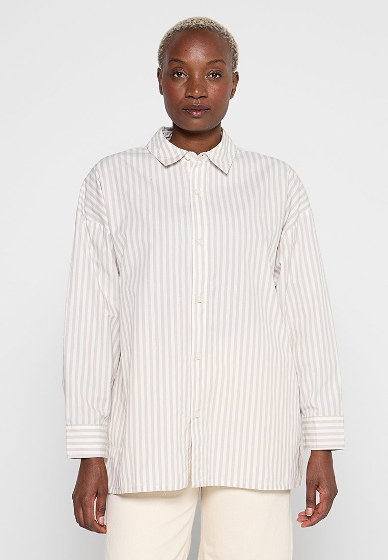 Nike Sportswear OVERSIZED