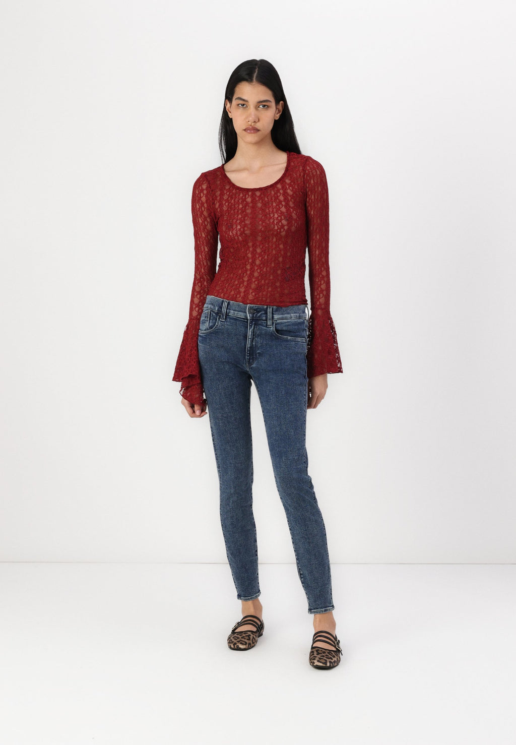 LHANA SKINNY Media 2