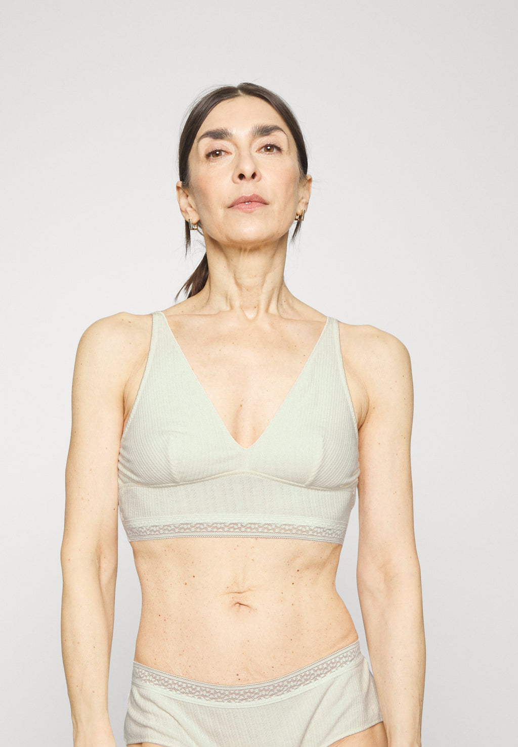 DIM CROP TOP