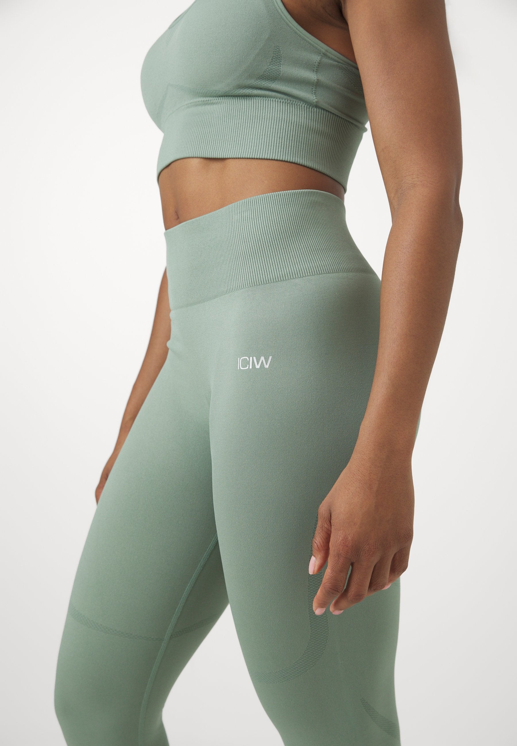 ICANIWILL DIVINE SEAMLESS