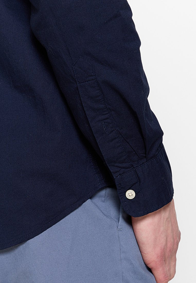 GAP SLIM FIT