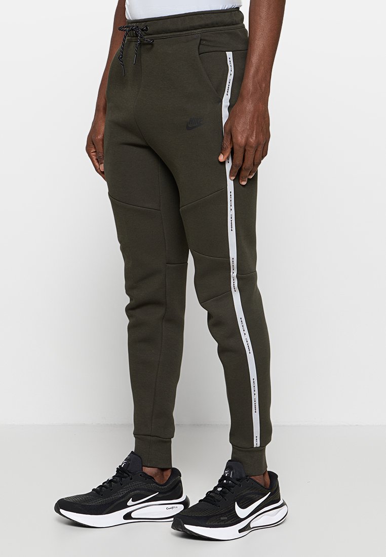 Nike Sportswear