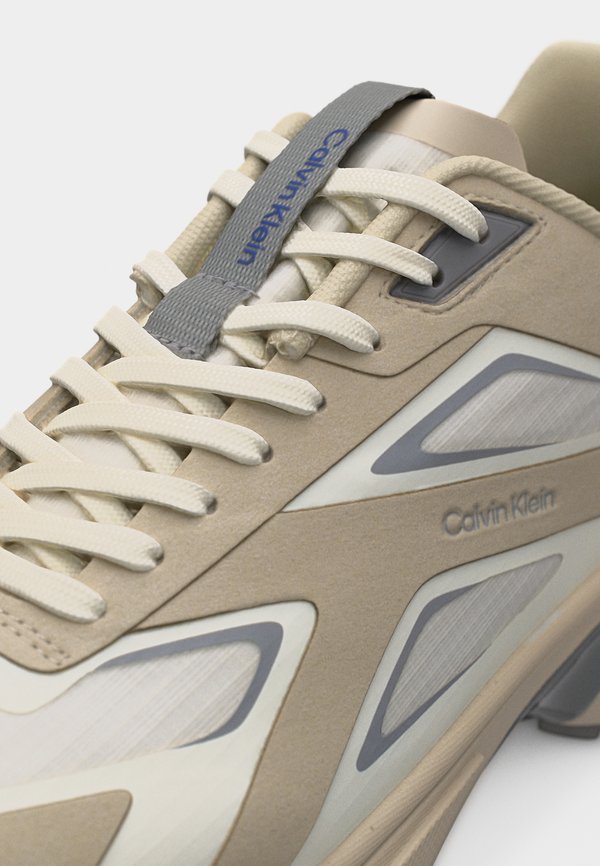 Calvin Klein HIKE RUNNER LACEUP STIPE