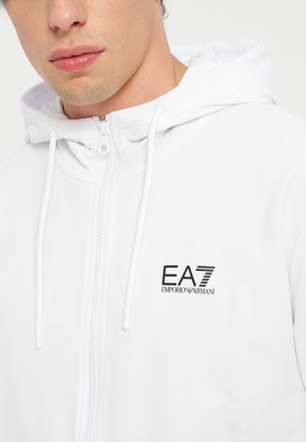 EA7 Emporio Armani