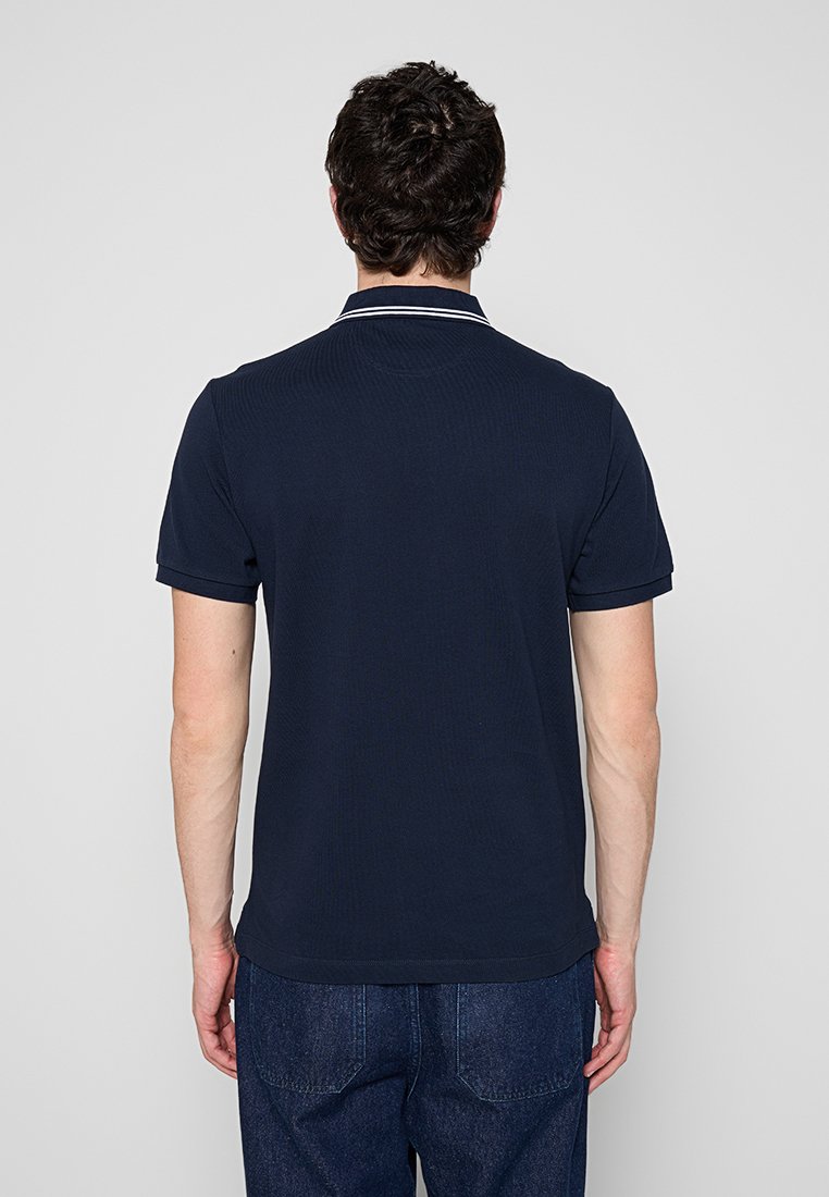 Hackett London