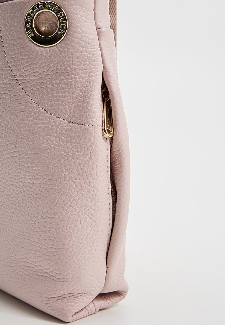 Mandarina Duck