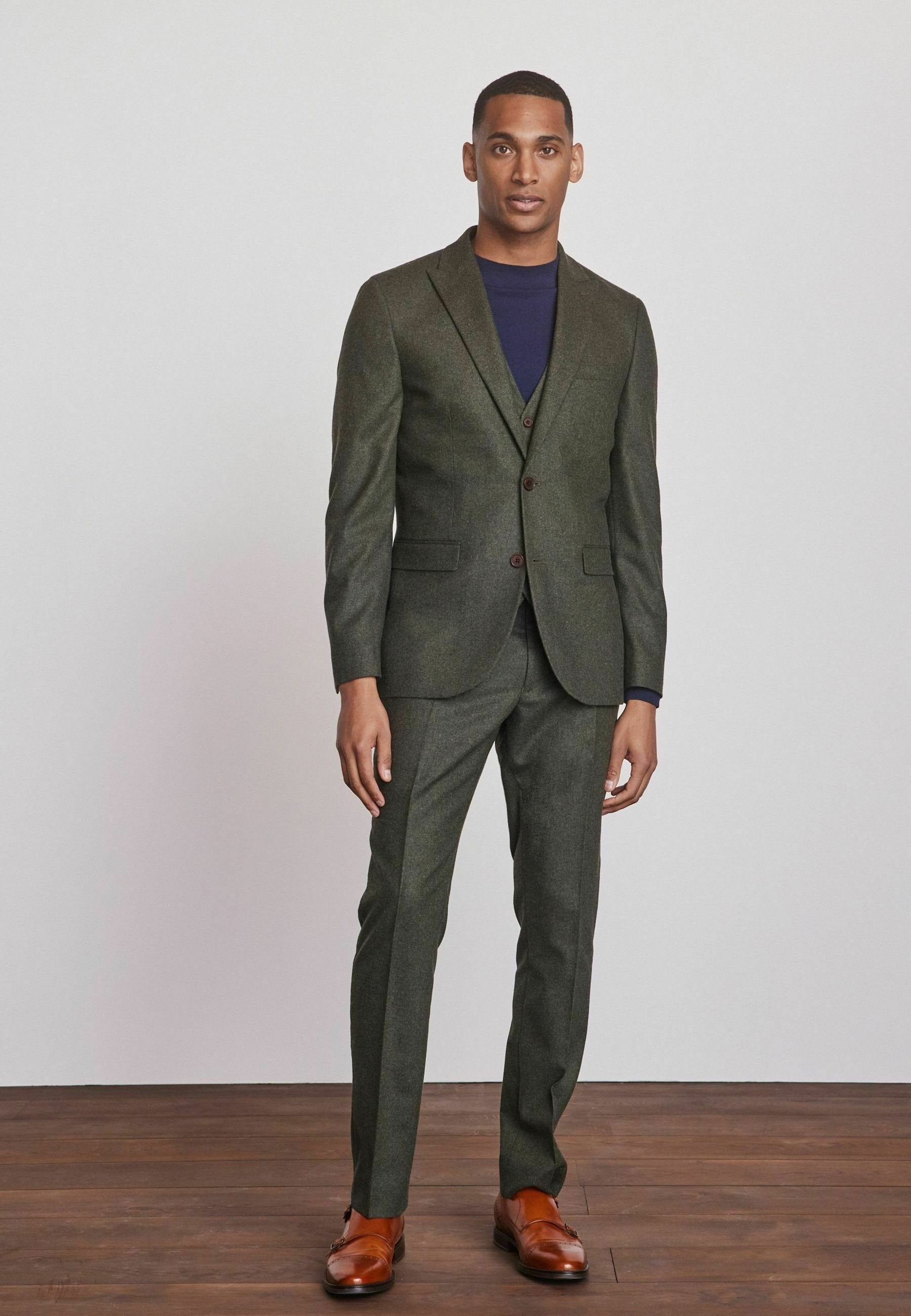 Next REGULAR FIT