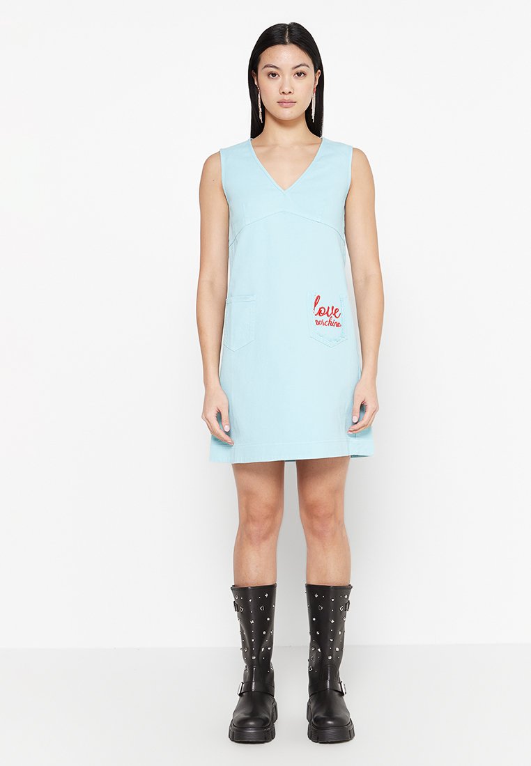 Love Moschino