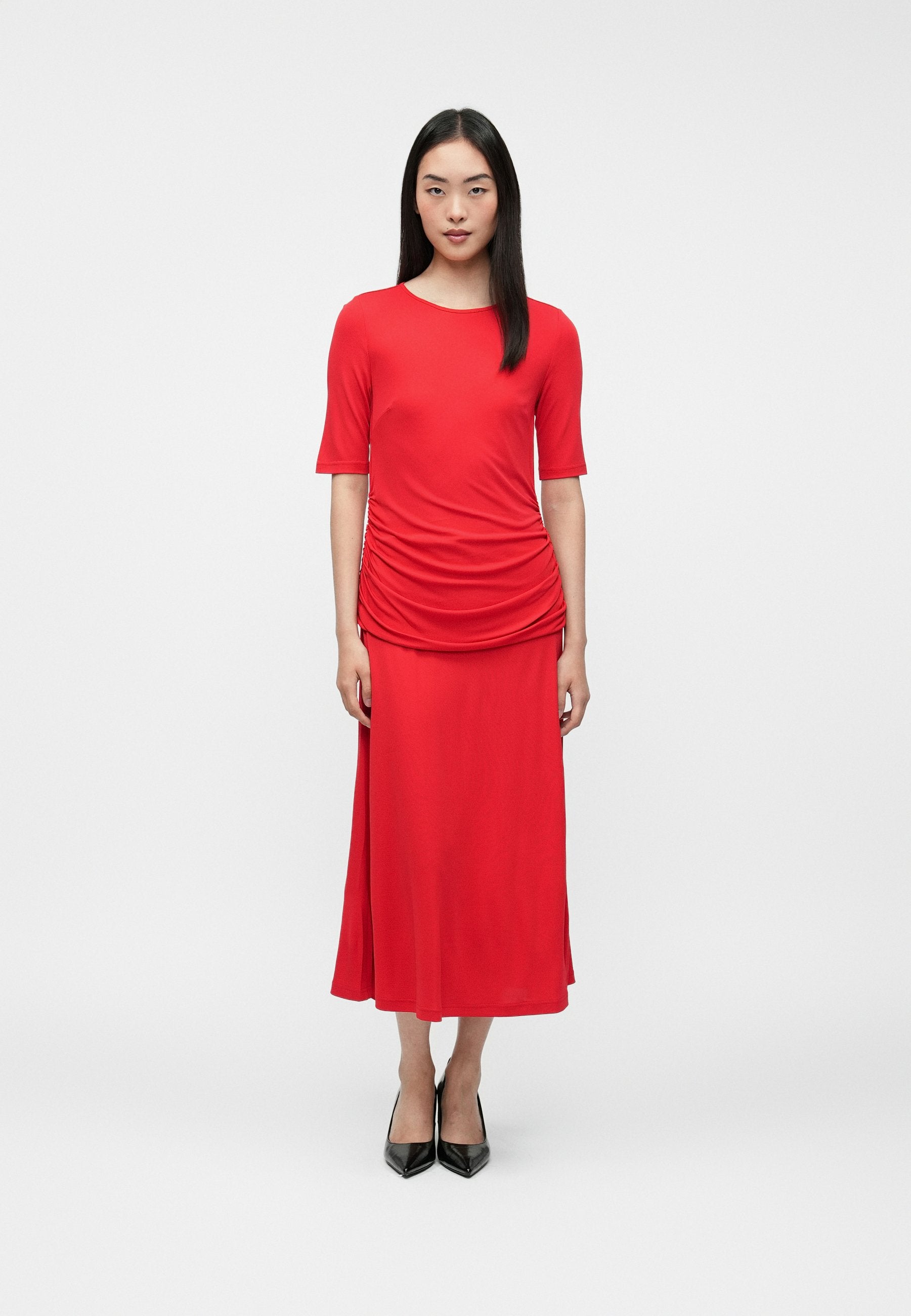 FESTIVE CREPE SLIM GATHERED MIDI DRESS Media 3